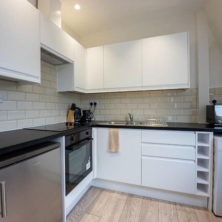 Modern Studio Flat With Balcony In Heart Of London Exterior photo