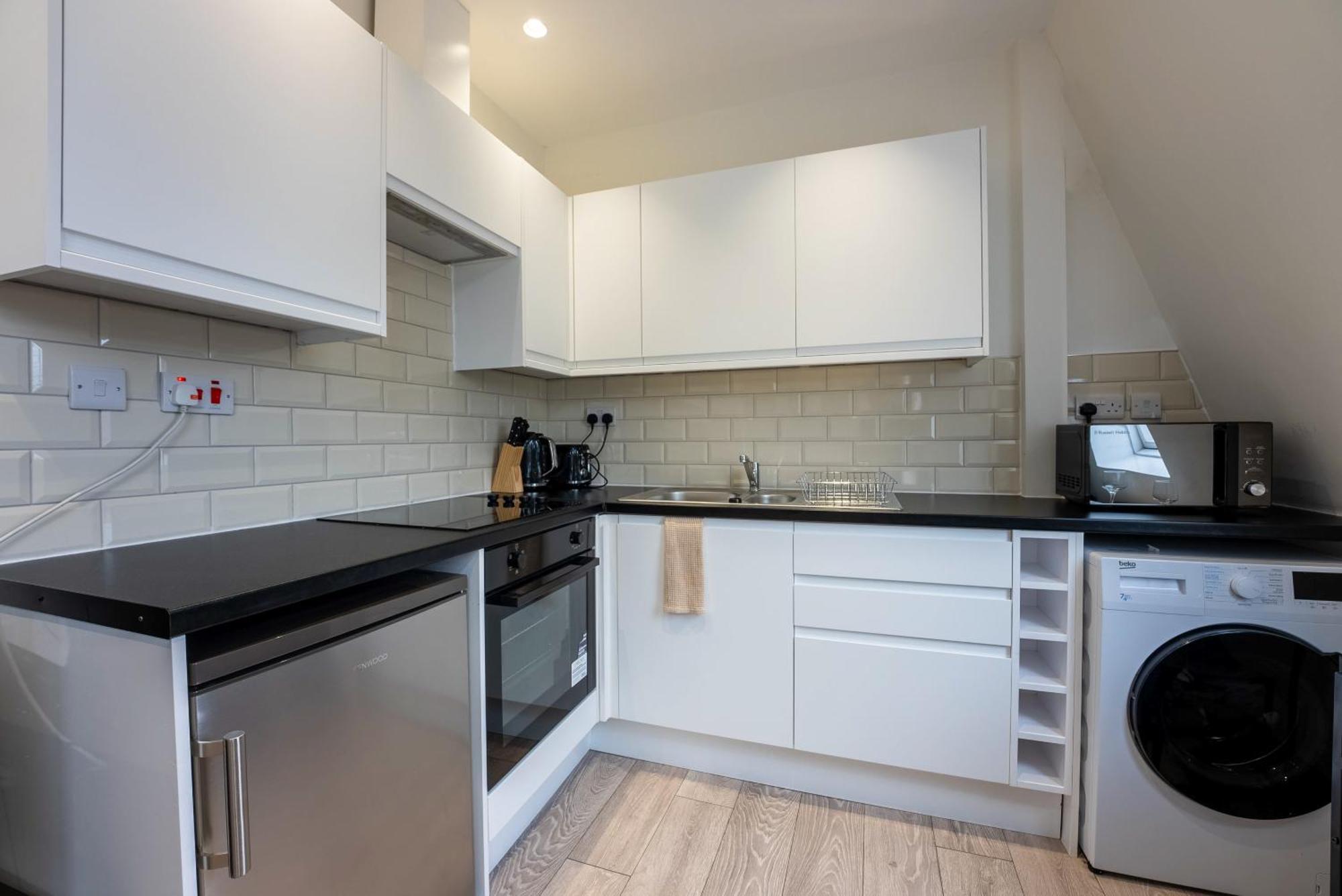 Modern Studio Flat With Balcony In Heart Of London Exterior photo